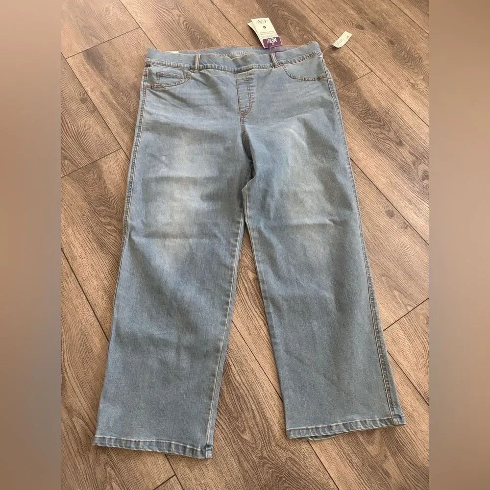 Gloria Vanderbilt shape effect Women's Light Blue Jeans